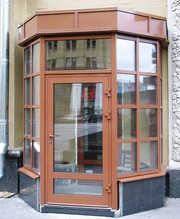 Изготовление входных групп, витражей,  перегородок