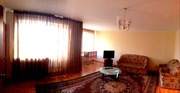 Посуточно сдам 3х ком.ул.кв. пр.Абая 66,  1 этаж 