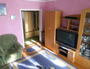 Продам 2-х комн. квартиру частично с мебелью.
