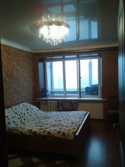 РУДНЫЙ Продам 2х комн. ,  7 мкр,  улучш