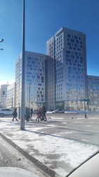 Сдам посуточно новую 1 комн квартиру на Левом берегу в районе ЭКСПО  