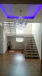 Срочно продам коттедж 2 уровня с монсардой,  10 соток земли,  угловой уч