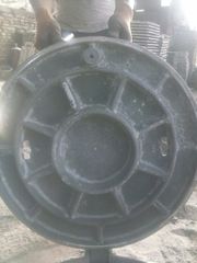 Люки чугунные  ГОСТ 3634-99 с шарниром замком